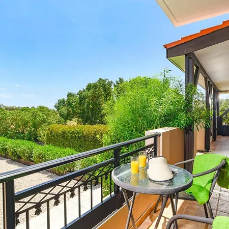 빌라 Alnika Azalea By